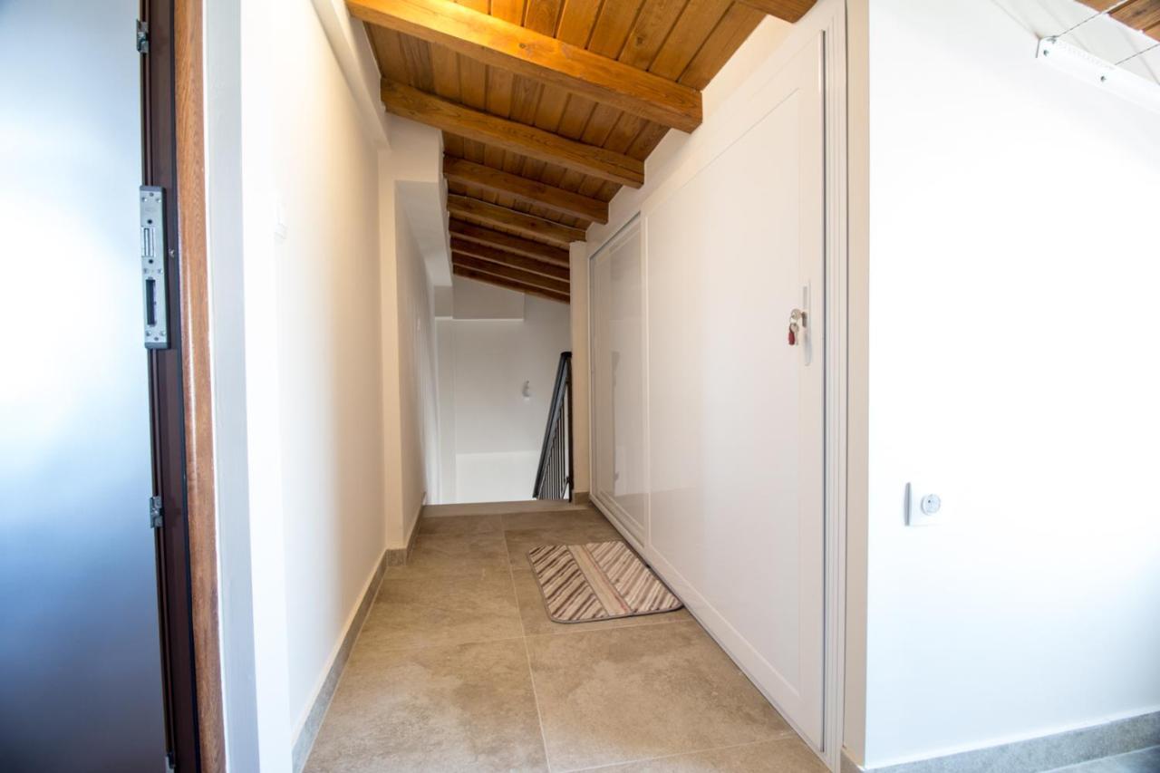 Apartamento Golden Attic Nea Roda Exterior foto
